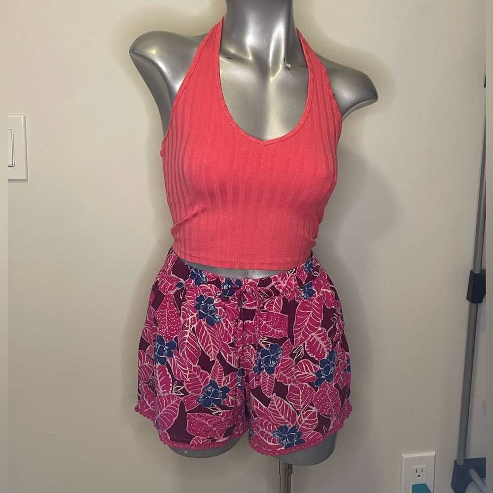 HOLLISTER Rib Halter top + boho shorts size XS